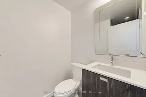 56 Forest Manor Road Toronto ON M2J 0E5