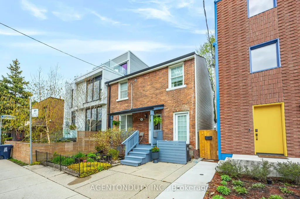 269 Claremont Street Toronto ON M6J 2N1