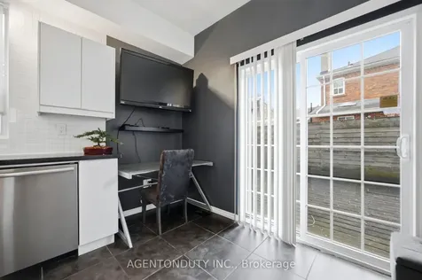 269 Claremont Street Toronto ON M6J 2N1