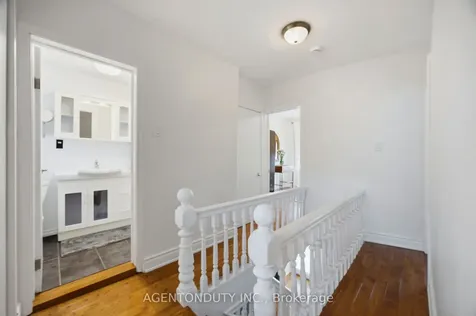 269 Claremont Street Toronto ON M6J 2N1