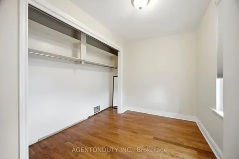 269 Claremont Street Toronto ON M6J 2N1