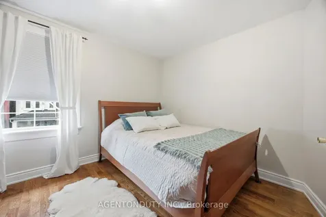 269 Claremont Street Toronto ON M6J 2N1