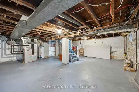 269 Claremont Street Toronto ON M6J 2N1