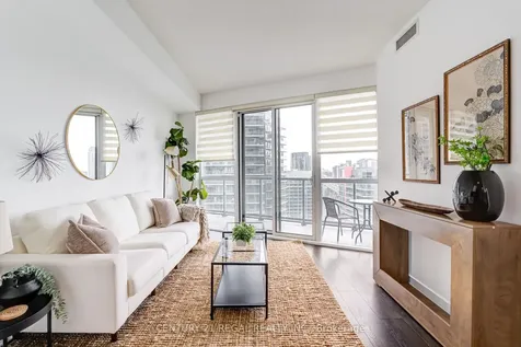 20 Bruyeres Mews Toronto ON M5V 0G8