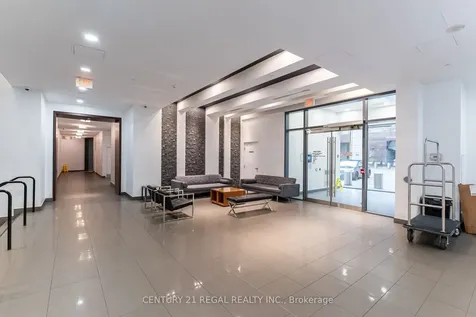 20 Bruyeres Mews Toronto ON M5V 0G8
