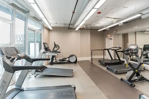 20 Bruyeres Mews Toronto ON M5V 0G8