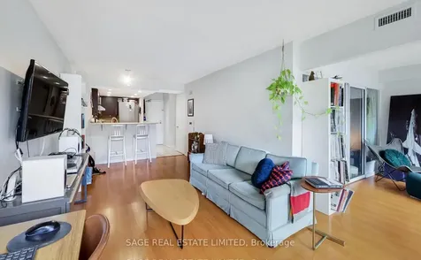 456 College Street Toronto ON M6G 4A3