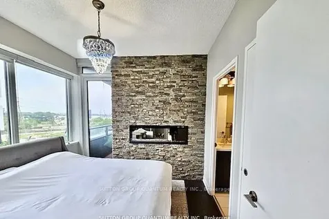 120 Bayview Avenue Toronto ON M5A 0G4