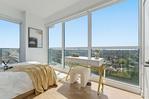 115 Mcmahon Drive Toronto ON M2K 0E3