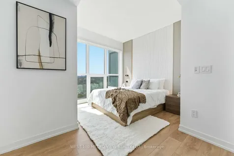 115 Mcmahon Drive Toronto ON M2K 0E3