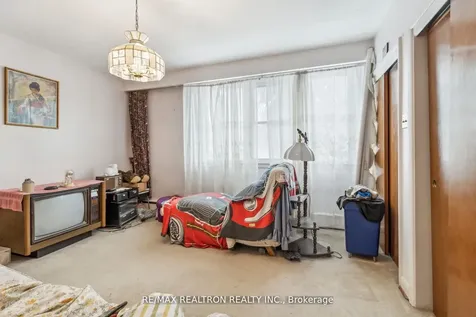 139 Yorkview Drive Toronto ON M2R 1K2
