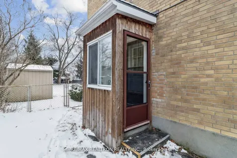 139 Yorkview Drive Toronto ON M2R 1K2