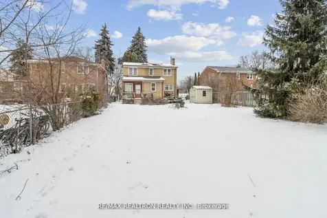 139 Yorkview Drive Toronto ON M2R 1K2