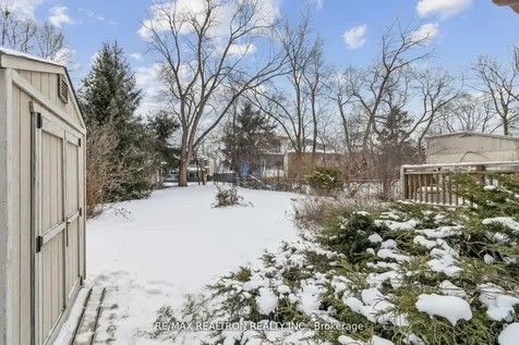 139 Yorkview Drive Toronto ON M2R 1K2