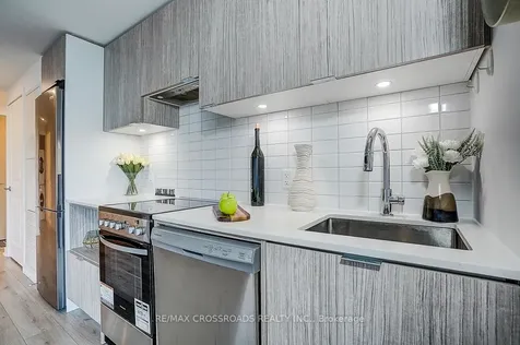 395 Bloor Street E Toronto ON M4W 0B4