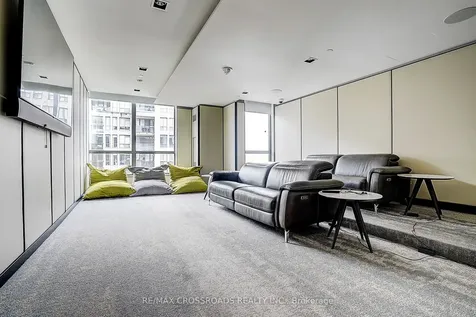 395 Bloor Street E Toronto ON M4W 0B4