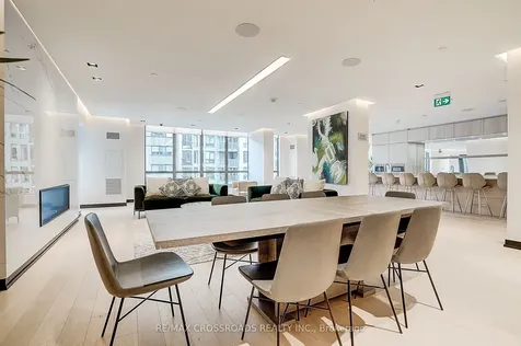 395 Bloor Street E Toronto ON M4W 0B4