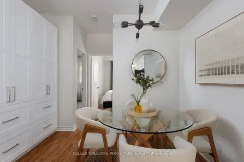 60 Carr Street Toronto ON M5T 1B7