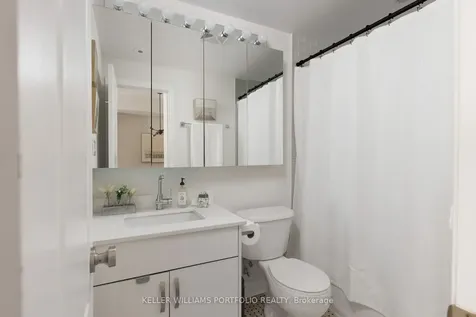 60 Carr Street Toronto ON M5T 1B7