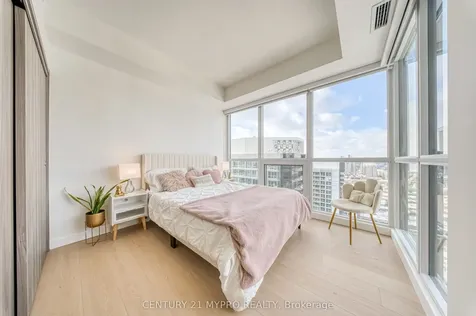 95 Mcmahon Drive Toronto ON M2K 0H1