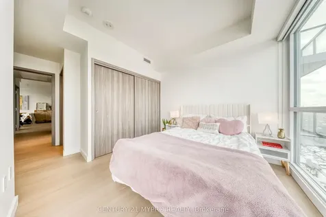 95 Mcmahon Drive Toronto ON M2K 0H1