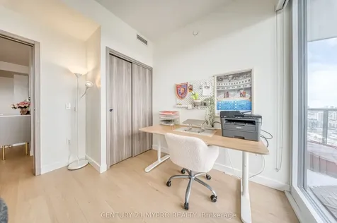 95 Mcmahon Drive Toronto ON M2K 0H1