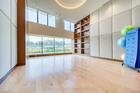 95 Mcmahon Drive Toronto ON M2K 0H1