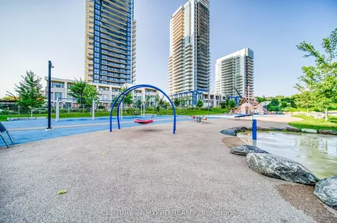 95 Mcmahon Drive Toronto ON M2K 0H1