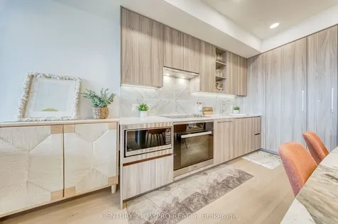 95 Mcmahon Drive Toronto ON M2K 0H1