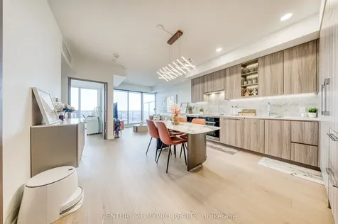 95 Mcmahon Drive Toronto ON M2K 0H1