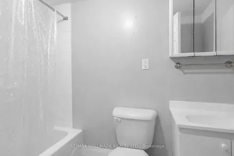 276 Grace Street Toronto ON M6G 3A6