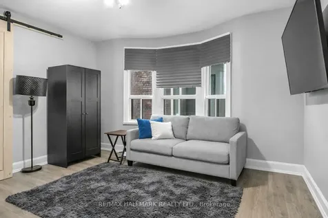 276 Grace Street Toronto ON M6G 3A6