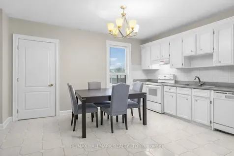 276 Grace Street Toronto ON M6G 3A6