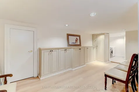 155 Fairlawn Avenue Toronto ON M5M 1S9