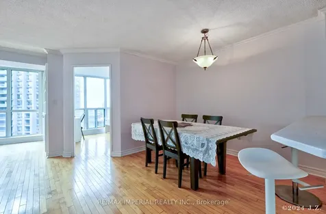 24 Wellesley Street W Toronto ON M4Y 2X6