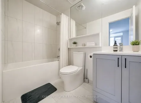 135 Lower Sherbourne Street Toronto ON M5A 1Y4