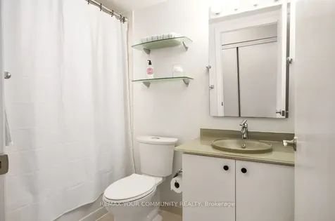 8 Scollard Street Toronto ON M5R 1M2