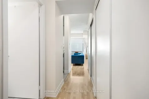 8 Scollard Street Toronto ON M5R 1M2