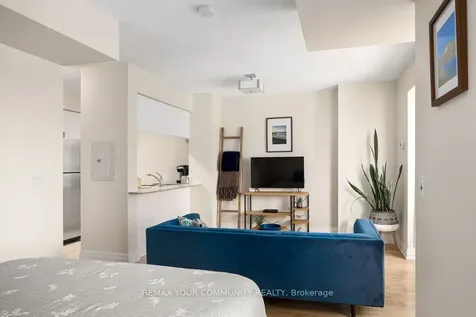 8 Scollard Street Toronto ON M5R 1M2