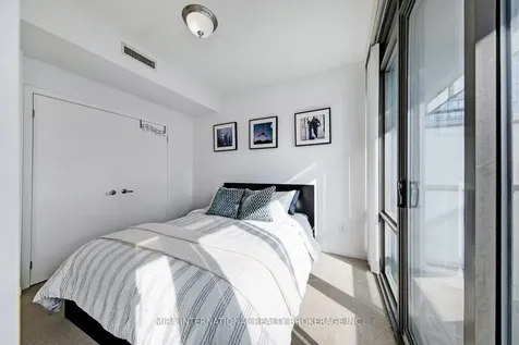 38 Grenville Street Toronto ON M4Y 1A5