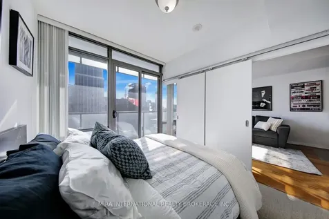 38 Grenville Street Toronto ON M4Y 1A5