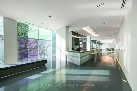 38 Grenville Street Toronto ON M4Y 1A5