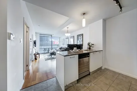 38 Grenville Street Toronto ON M4Y 1A5