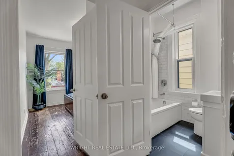 11 Manning Avenue Toronto ON M6J 2K3