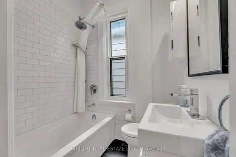 11 Manning Avenue Toronto ON M6J 2K3