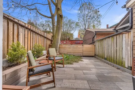 11 Manning Avenue Toronto ON M6J 2K3