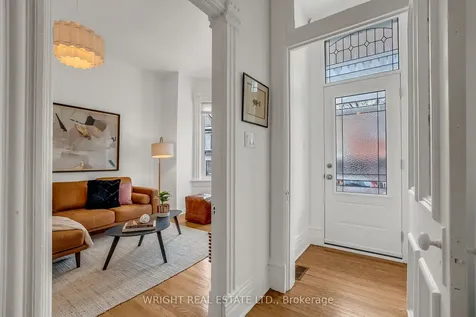 11 Manning Avenue Toronto ON M6J 2K3