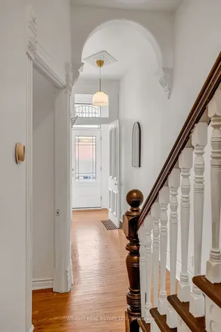 11 Manning Avenue Toronto ON M6J 2K3