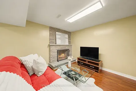 275 Goldenwood Road Toronto ON M2M 4A7