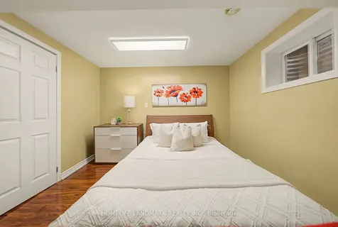 275 Goldenwood Road Toronto ON M2M 4A7